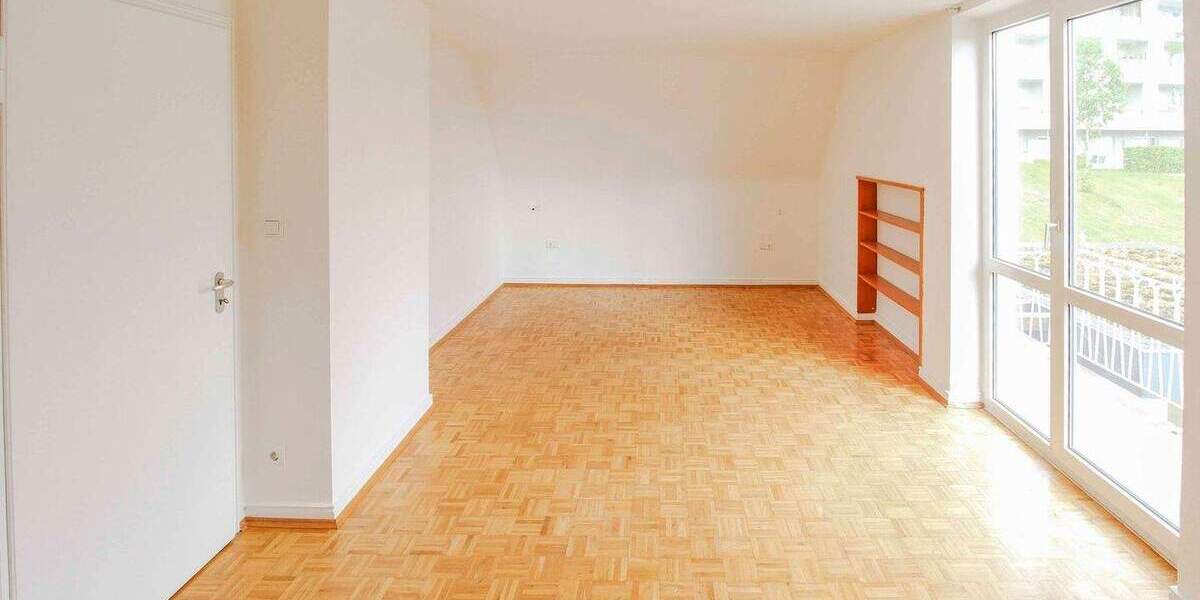 Sofort wohlfühlen: Lichtdurchflutetes 6-Zi.-Architektenhaus in idyllischer Lage in Sankt Georgen 6 zimmer