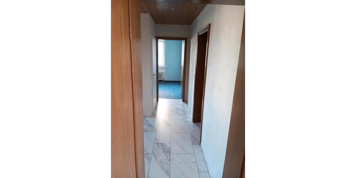 Etagenwohnung Anröchte - 2 Zimmer, 85 m&sup2;, 750&euro; | Angebot:25307130