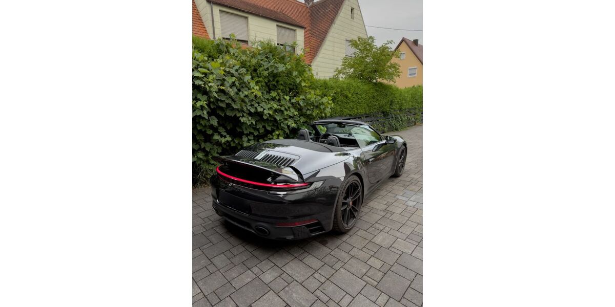 Porsche 992 9.000 km 179.900 &euro; Karlsfeld 85757
