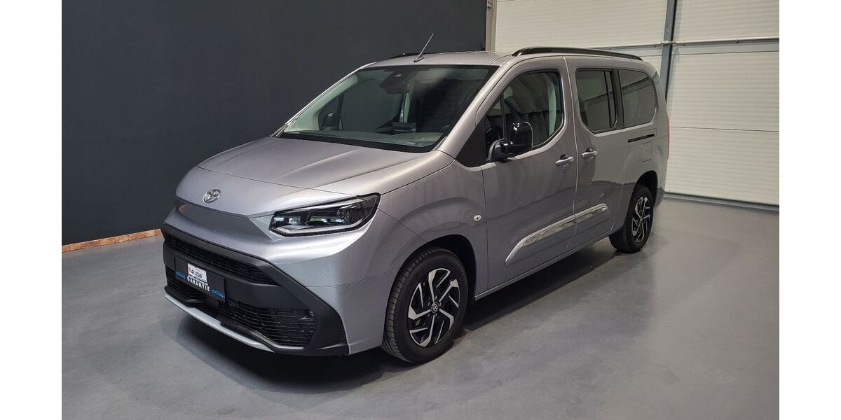 Toyota Proace City 27.497 km 32.950 &euro; Teltow 14513