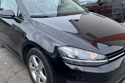 VW Golf 159.000 km 12.490 € Siegen 57076