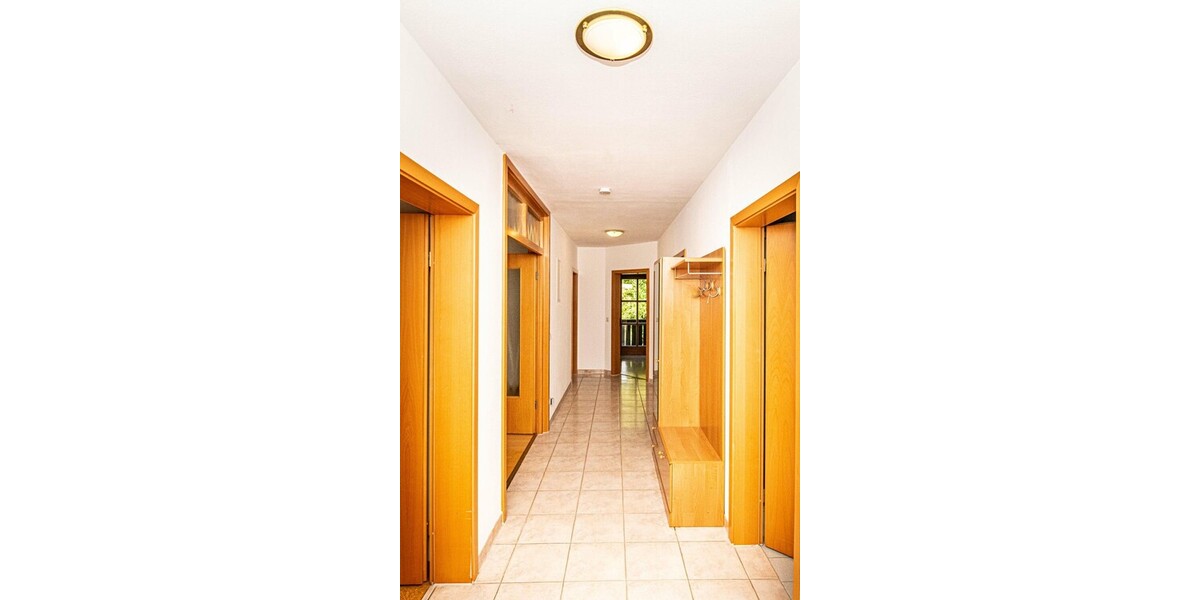 Lichtdurchflutetes Zuhause mit zwei Balkonen und viel Raumgefühl - Etagenwohnung Waldmünchen / Geigant Geigant | Angebot:26837319