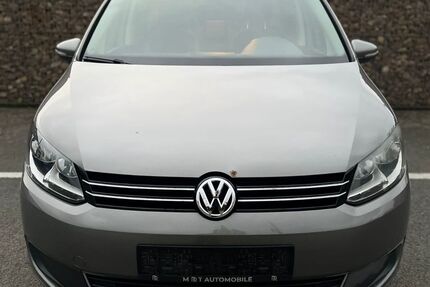 VW Touran 225.000 km 4.900 € Taunusstein 65232