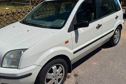 Ford Fusion 261.128 km 900 &euro; Baden-Baden 76532