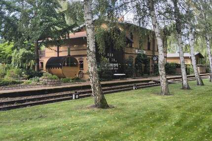 Stilvoll und Ruhig Leben im Bahnhof Poley 9 zimmer