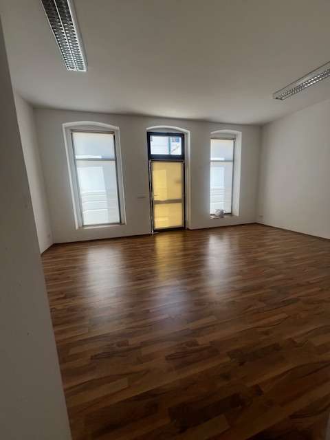 Büro in Frankfurt Oder 282,50 € 65.5 m² zimmer