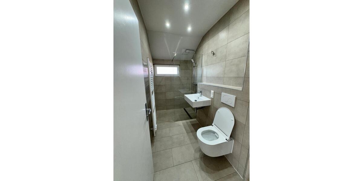 Dachgeschoßwohnung Erbach - 3 Zimmer, 65 m&sup2;, 700&euro; | Angebot:25843162