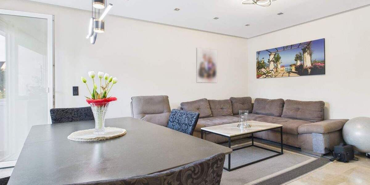 Ankommen statt renovieren - kernsanierte 3-Zimmer-Wohnung mit Balkon in Euskirchen 3 zimmer