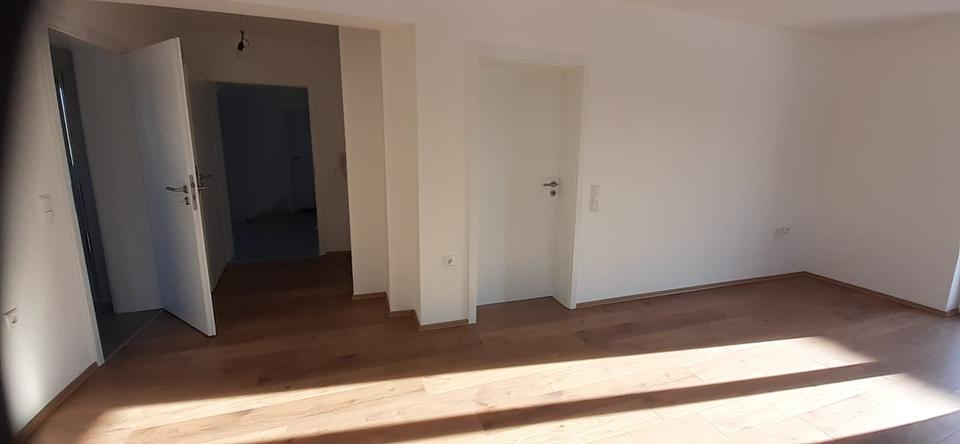 Etagenwohnung Mengkofen - 3 Zimmer, 64 m&sup2;, 575&euro; | Angebot:26418912