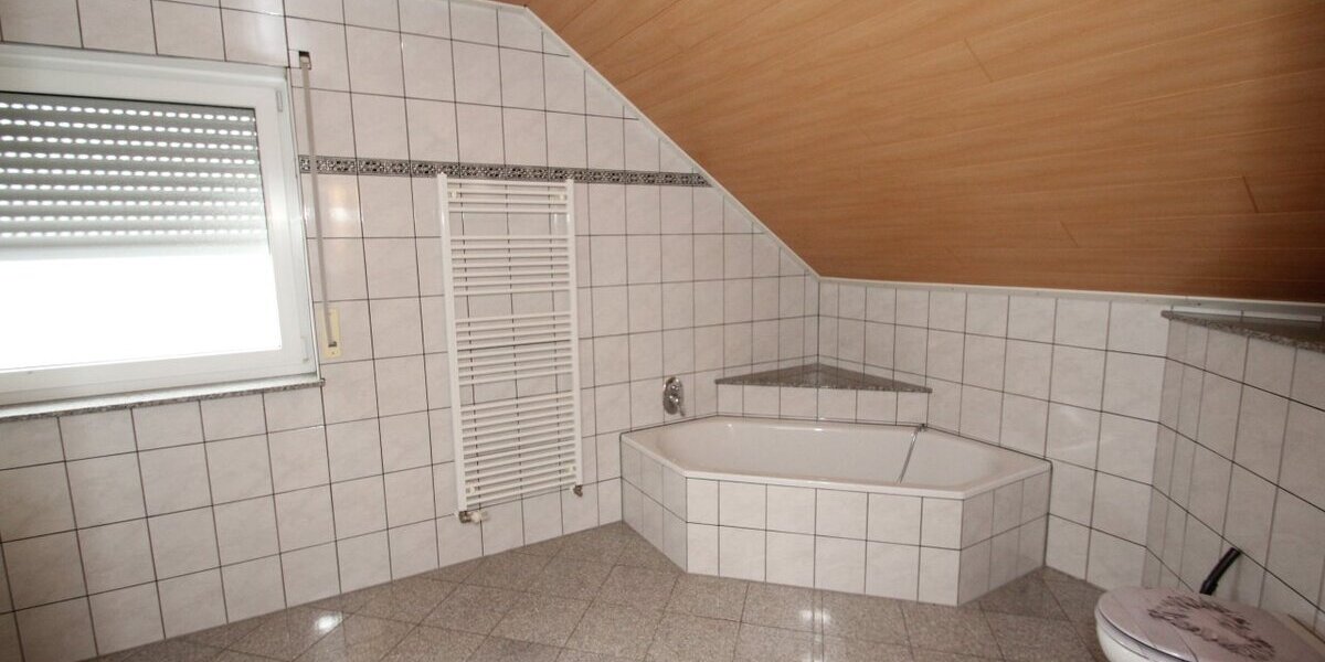 Sontra, 2 Fam.Hs. - Zweifamilienhaus Sontra | Angebot:9336461