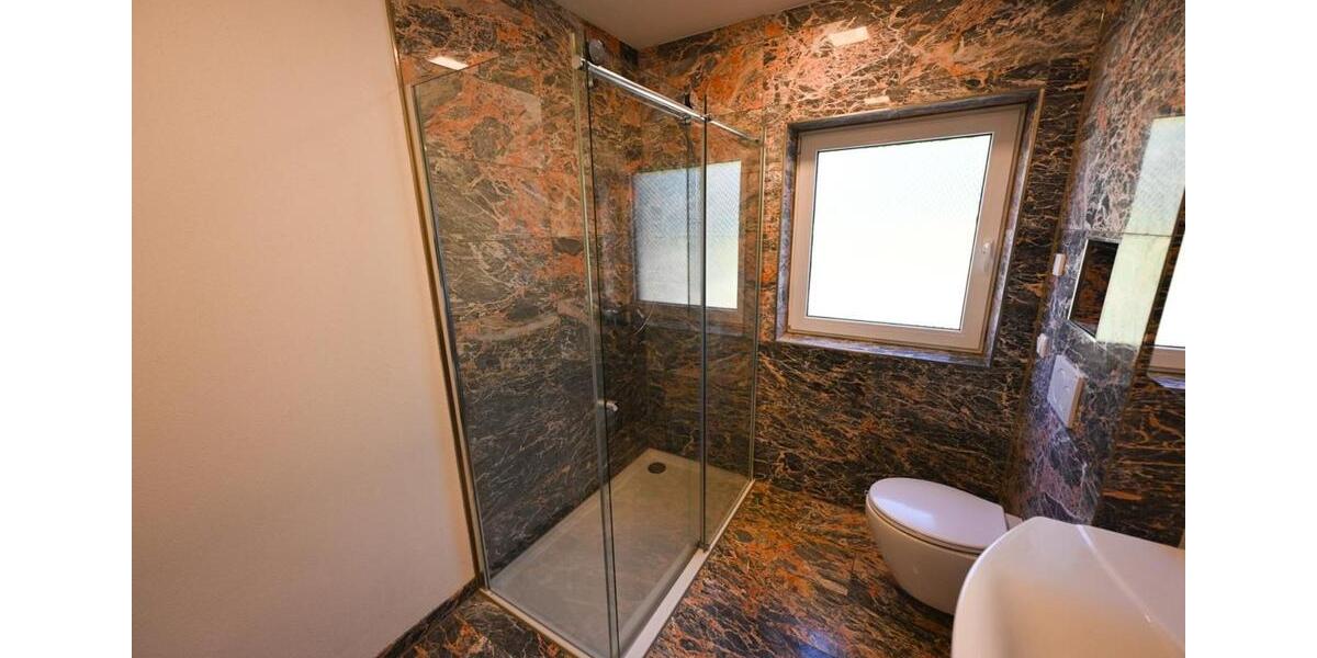 Einfamilienhaus Oberleichtersbach - 1.000&euro; | Angebot:24347648