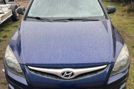 Hyundai i30 174.000 km 4.200 &euro; Langen 63225