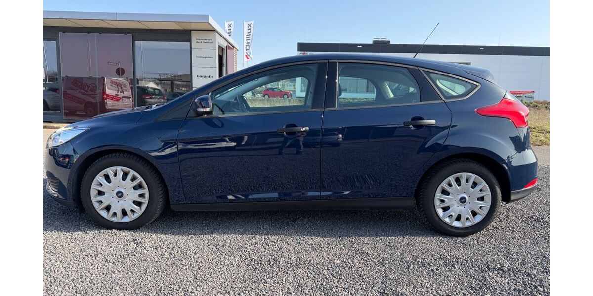 Ford Focus 74.350 km 7.490 &euro; Limburg 65549