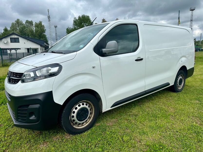 Opel Vivaro 300.000 km 7.700 € Rostock 18147