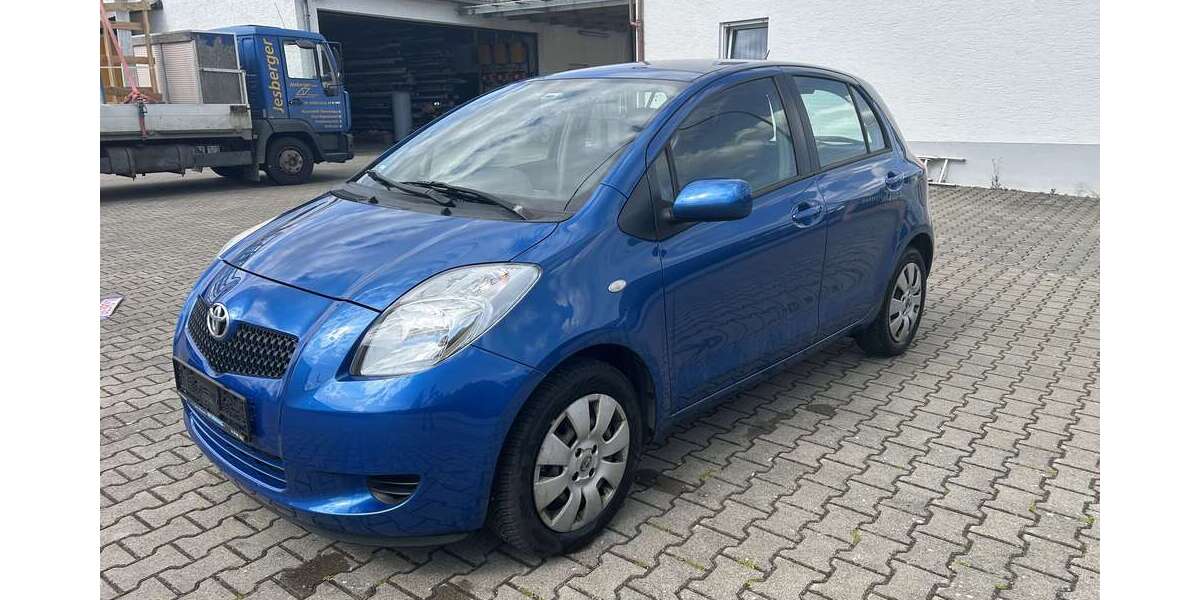 Toyota Yaris 109.000 km 1.599 &euro; Nersingen 89278