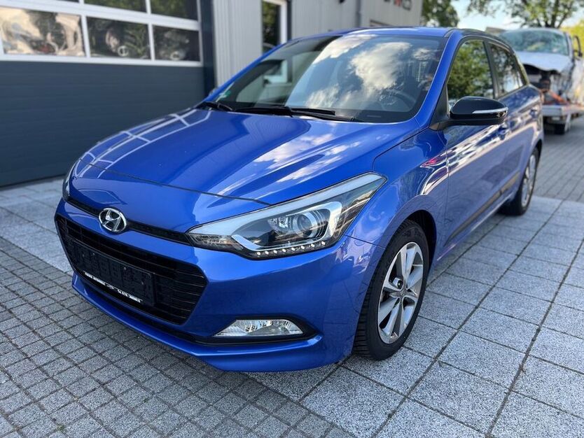 i20
