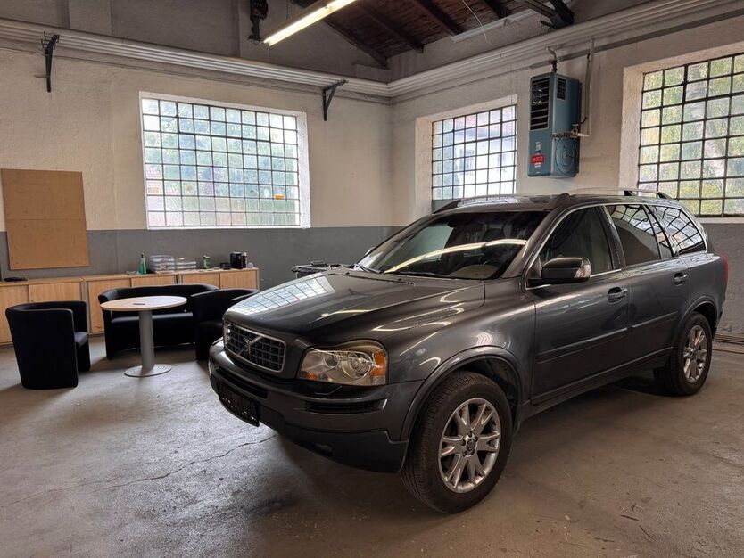 Volvo XC90 349.000 km 6.000 € Neufahrn bei Freising 85375