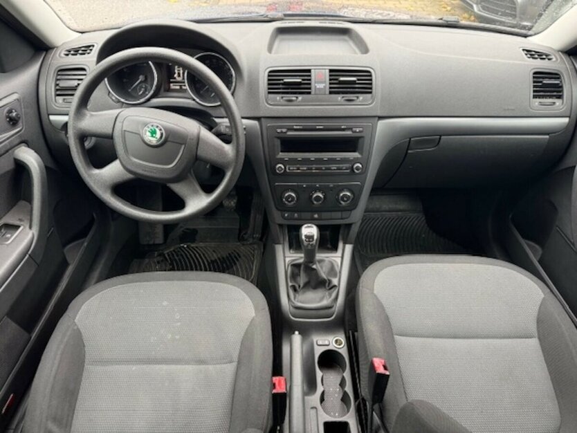 Skoda Yeti Active 1.8 Plus Edition 4x4 221.000 km 3.990 € Neckarsulm 74172