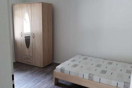 Zimmer Heilbronn - 4 Zimmer, 450&euro; | Angebot:25337055