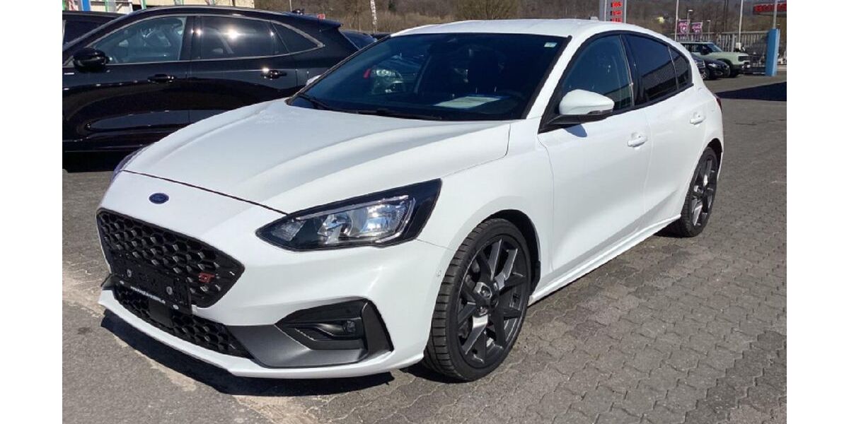 Ford Focus 70.850 km 22.980 € Marsberg 34431