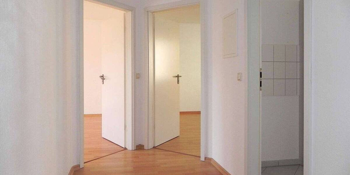 Etagenwohnung Greiz Irchwitz - 2 Zimmer, 64 m&sup2;, 55.000&euro; | Angebot:25666526