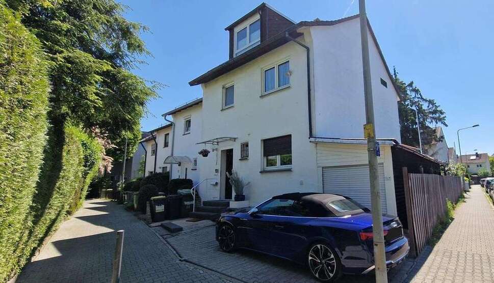 Haus zum Kaufen in Frankfurt-Dornbusch 970.000 € 102 m²