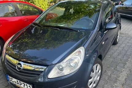 Opel Corsa 180.000 km 2.750 &euro; München 81735
