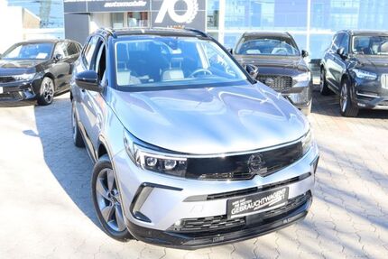 Opel Grandland (X) 12.113 km 22.890 € Potsdam 14482