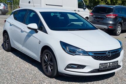 Opel Astra 67.000 km 11.990 € Auerbach 94530