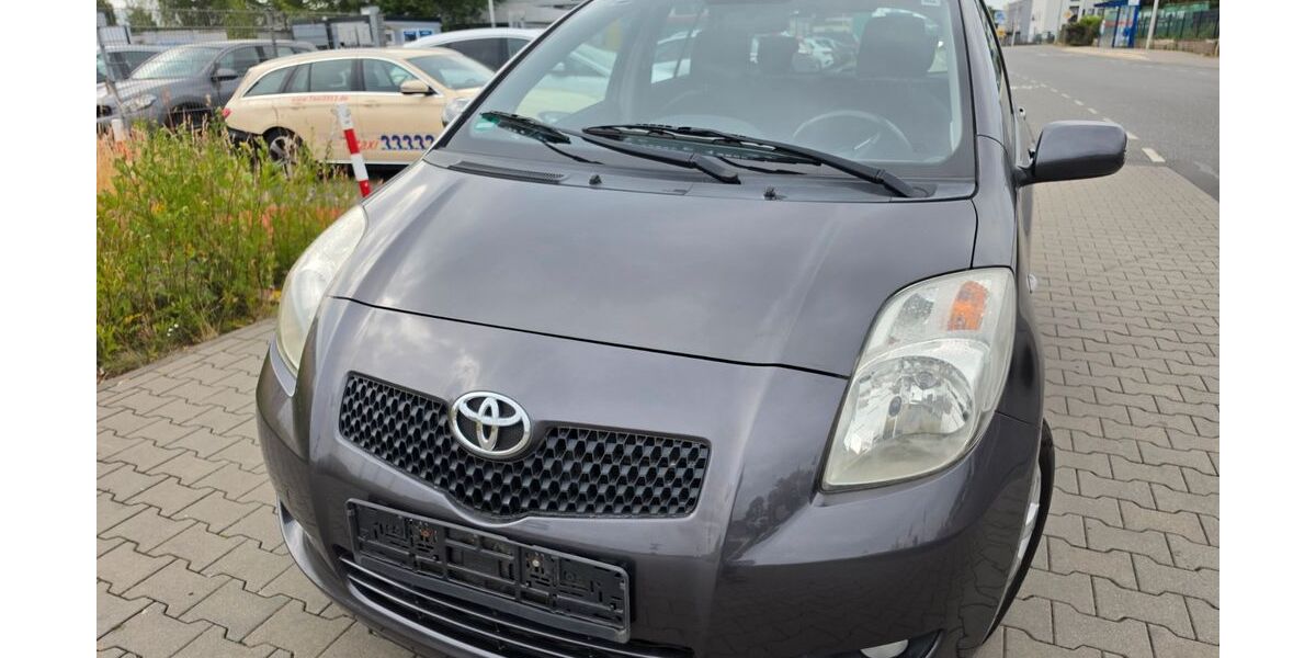 Toyota Yaris 37.000 km 6.500 &euro; Dietzenbach 63128