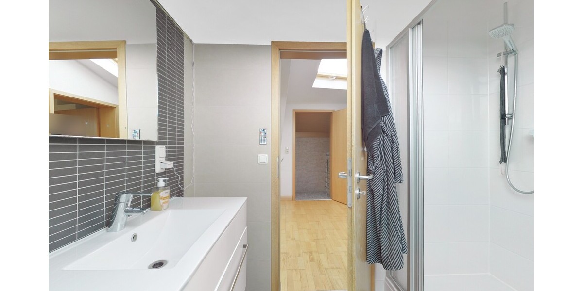 Kohlscheid - Wohnqualität trifft Investment. Großzügiges Einfamilienhaus in beliebter Lage - Einfamilienhaus Herzogenrath / Klinkheide Klinkheide | Angebot:27289179