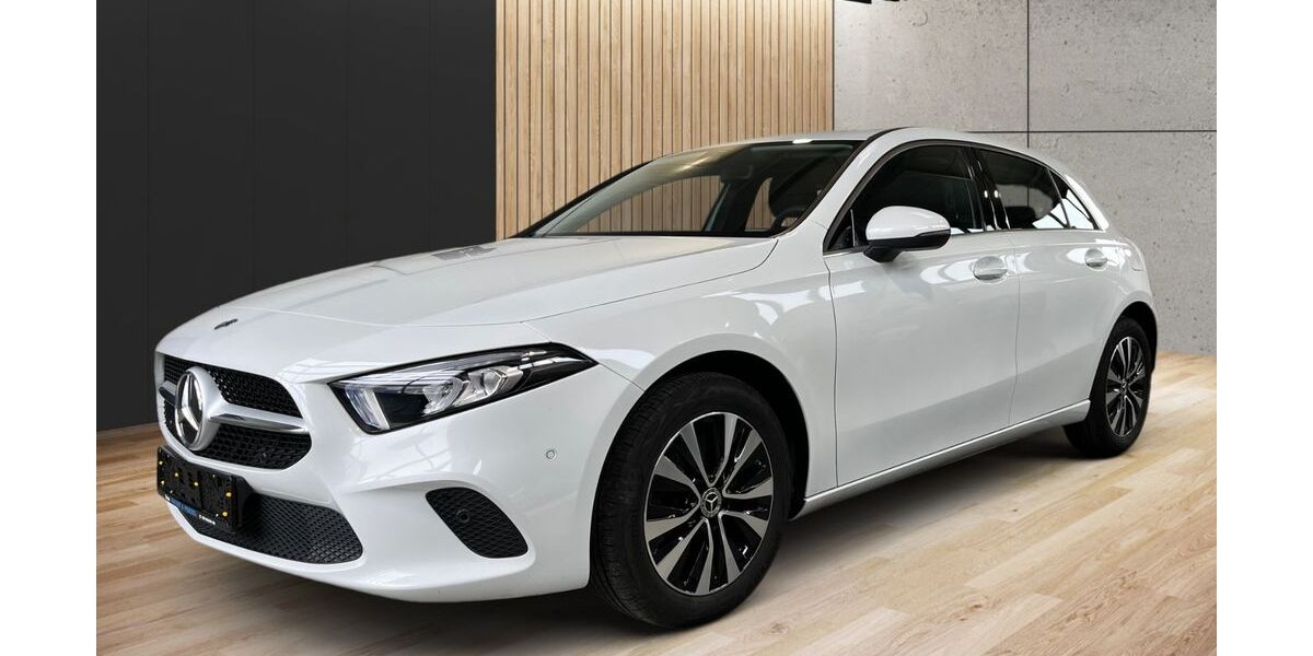 Mercedes-Benz A 250 23.950 km 25.990 &euro; Trieb 08239