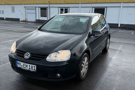VW Golf 225.000 km 2.200 &euro; Andernach 56626