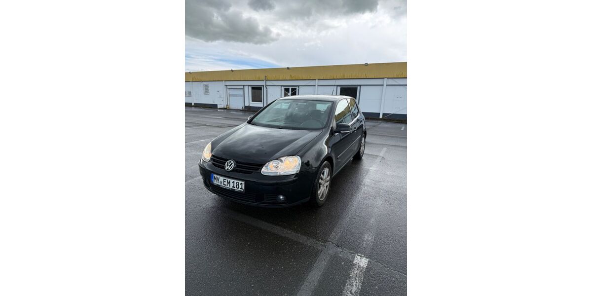 VW Golf 225.000 km 2.200 &euro; Andernach 56626
