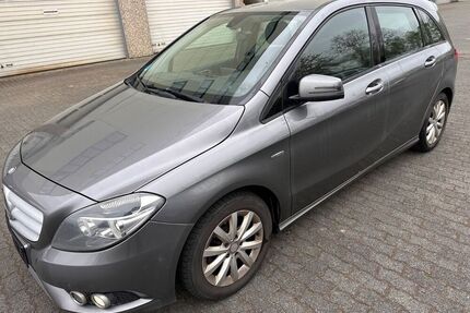 Mercedes B 180