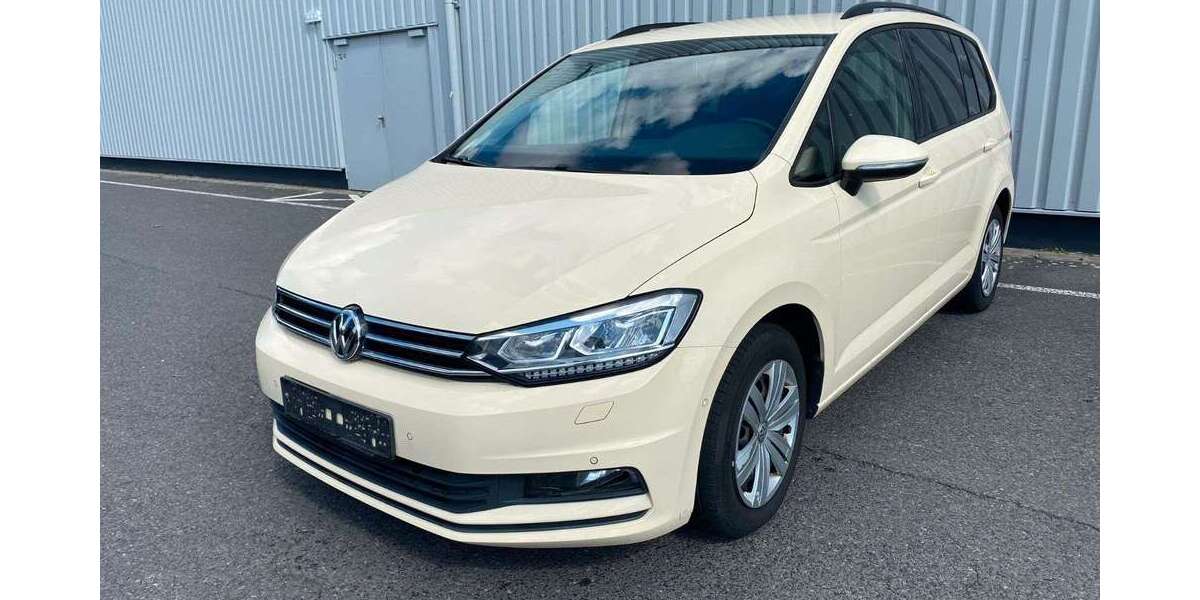 VW Touran 406.000 km 6.450 &euro; Cottbus 03051