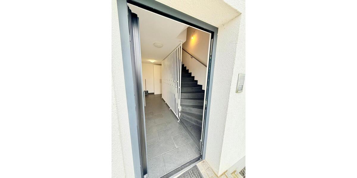 Etagenwohnung Regenstauf - 3 Zimmer, 145 m&sup2;, 1.650&euro; | Angebot:24560762