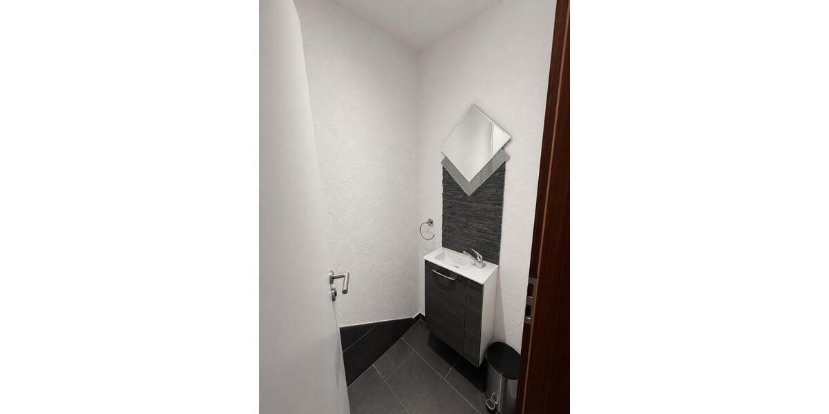 Dachgeschoßwohnung Heilbronn Frankenbach - 2.5 Zimmer, 65 m&sup2;, 285.000&euro; | Angebot:27120252
