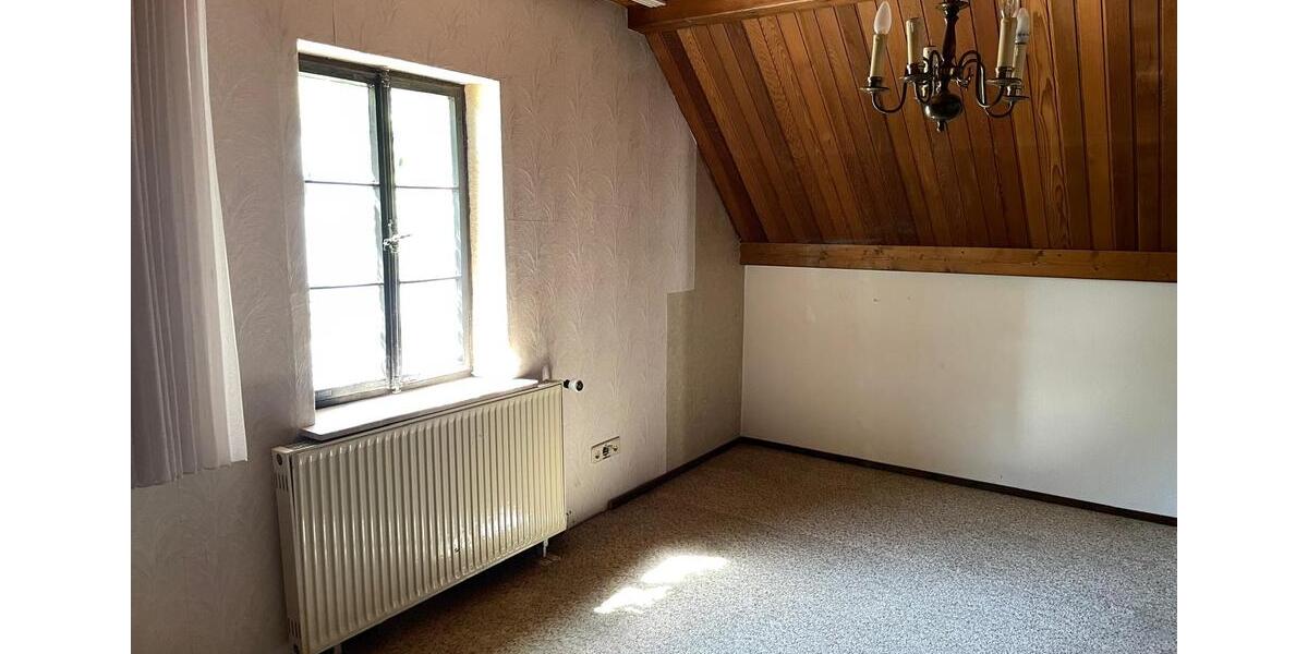 Einfamilienhaus Sankt Ingbert - 4 Zimmer, 95 m&sup2;, 155.000&euro; | Angebot:27154175