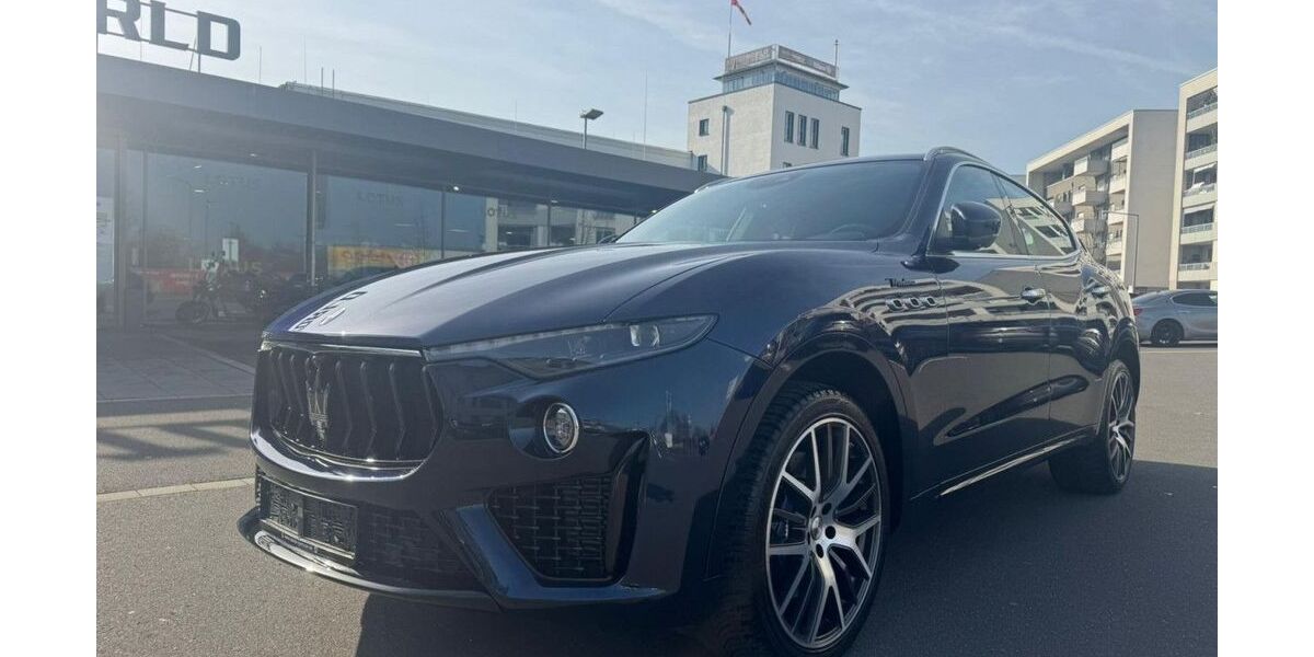 Maserati Levante 11.130 km 59.980 &euro; Köln 50829