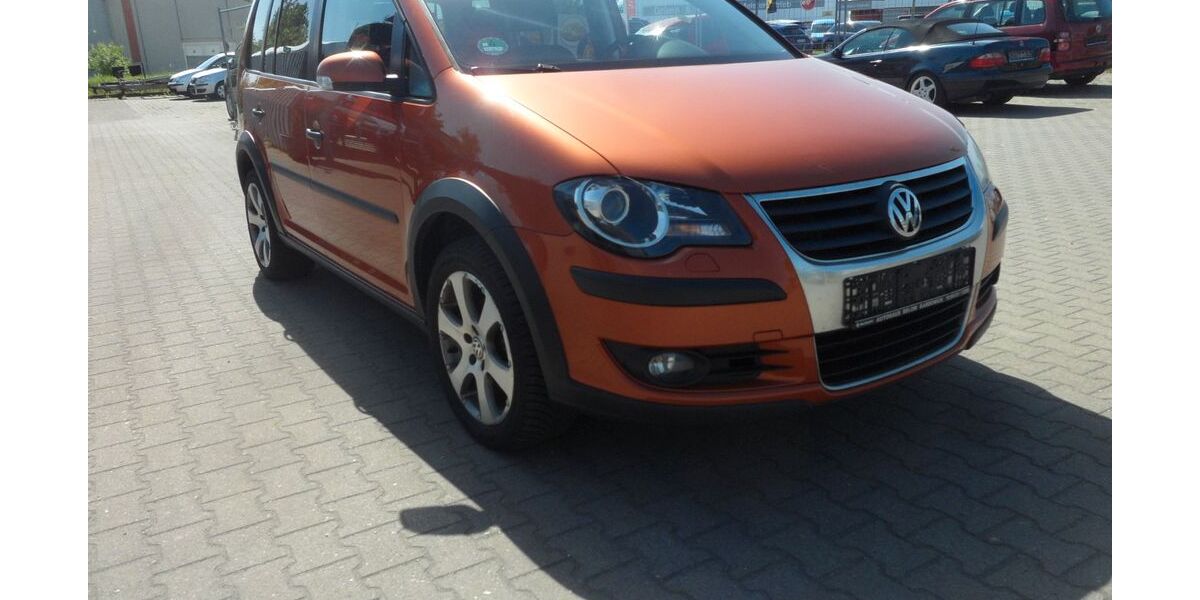 VW Touran 250.000 km 3.999 &euro; Boizenburg 19258