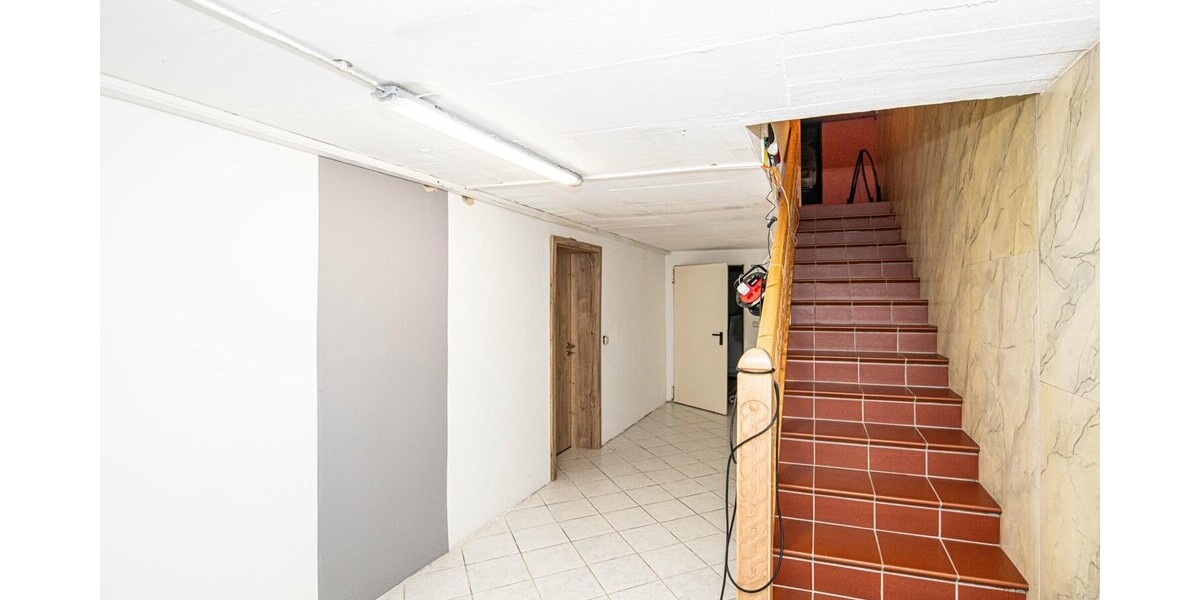 Wohnhaus mit vielseitigen Nebengebäuden - Mehrfamilienhaus, Wohnhaus Arnschwang | Angebot:27160697