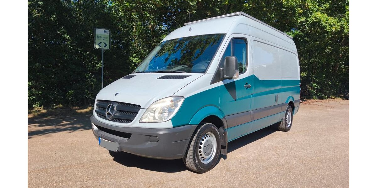 Mercedes-Benz Sprinter 198.000 km 14.999 &euro; Fürth 90763