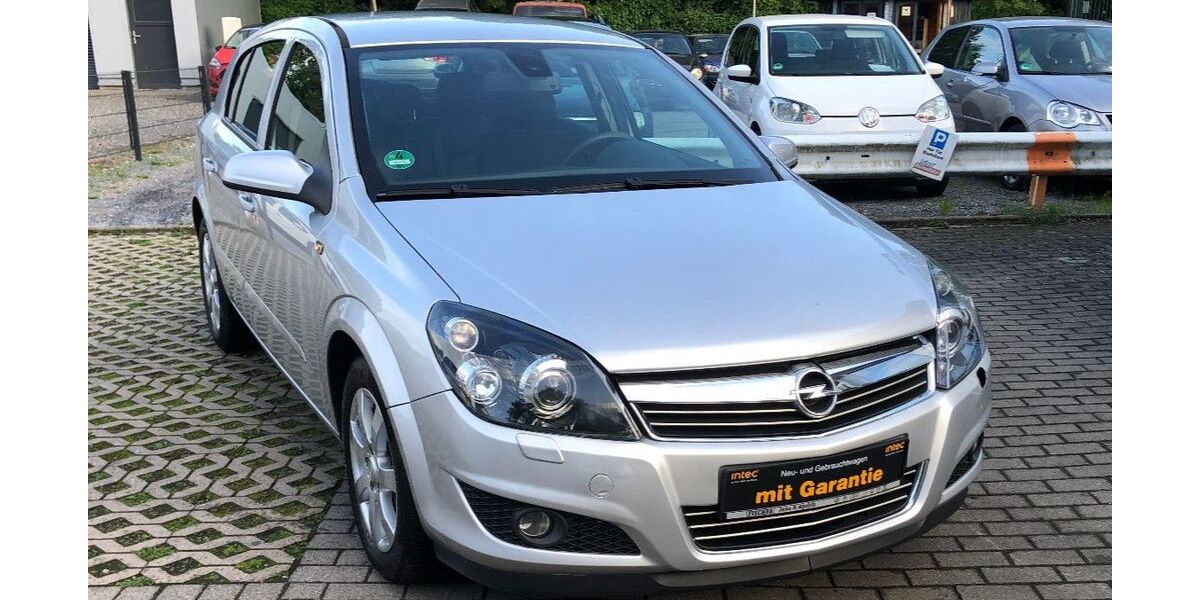 Opel Astra 99.600 km 4.690 &euro; löhne 32584