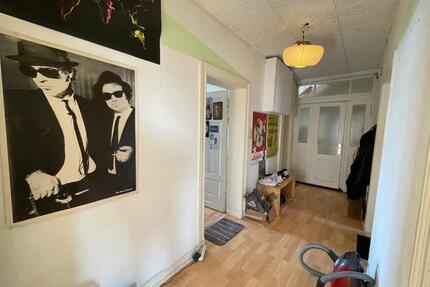Gemütliche und zentrale 4-ZKBB-AltbauWohnung, 3er WG möglich