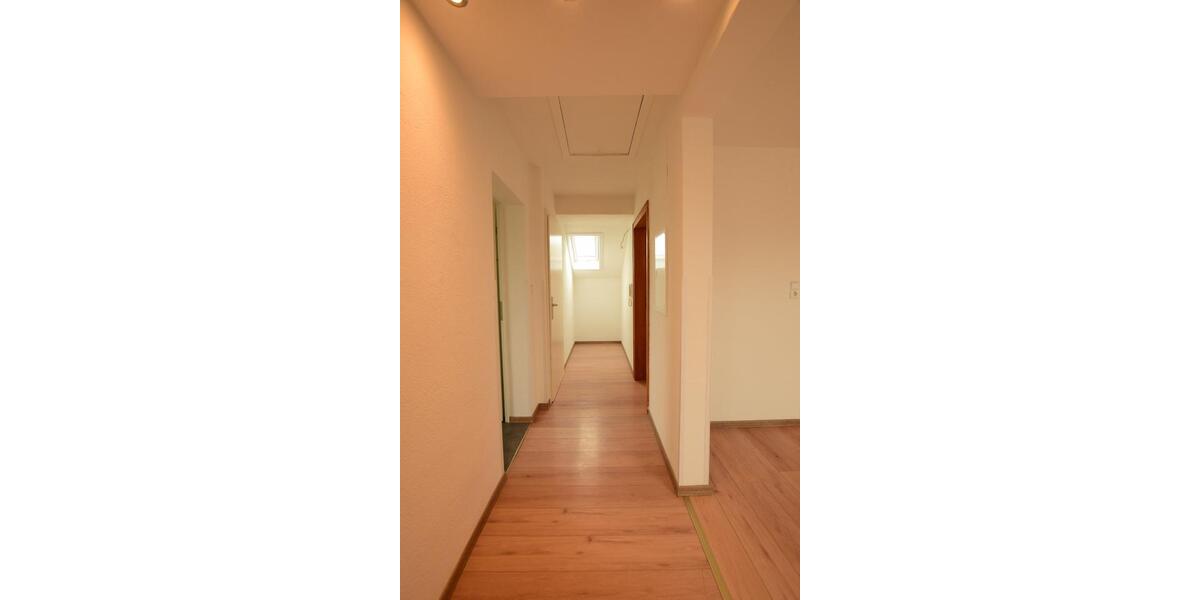 Dachgeschoßwohnung Koblenz Horchheim - 3 Zimmer, 65 m&sup2;, 700&euro; | Angebot:26435810