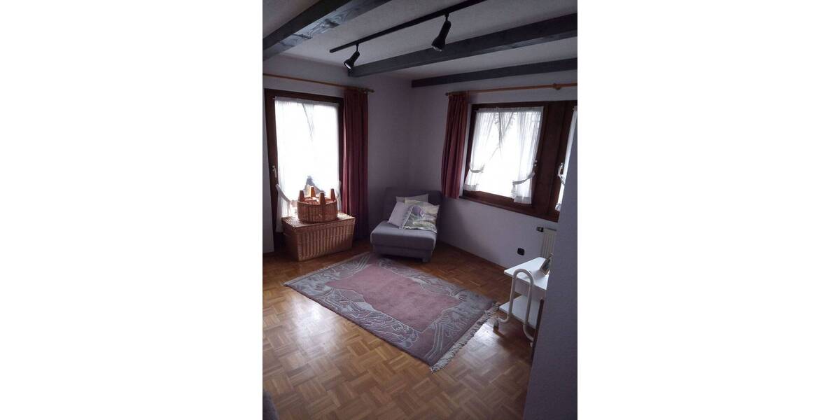 Zimmer Simmerath Einruhr - 5 Zimmer, 160 m&sup2;, 1.170&euro; | Angebot:26243270