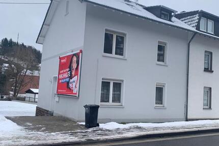 3 Zimmer, Küche, Bad Zentrale Lage Gartenmitbenutzung 2 zimmer