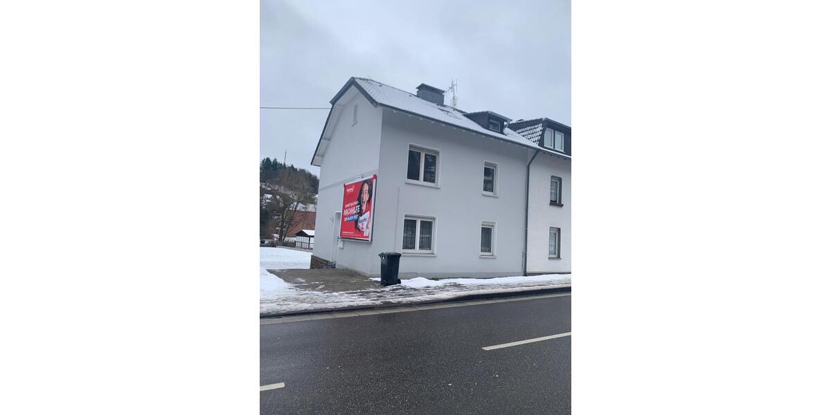 3 Zimmer, Küche, Bad Zentrale Lage Gartenmitbenutzung 2 zimmer