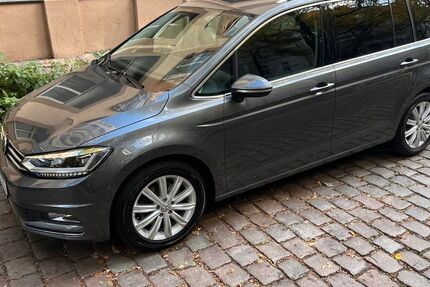 VW Touran 70.000 km 20.500 € Berlin 12045